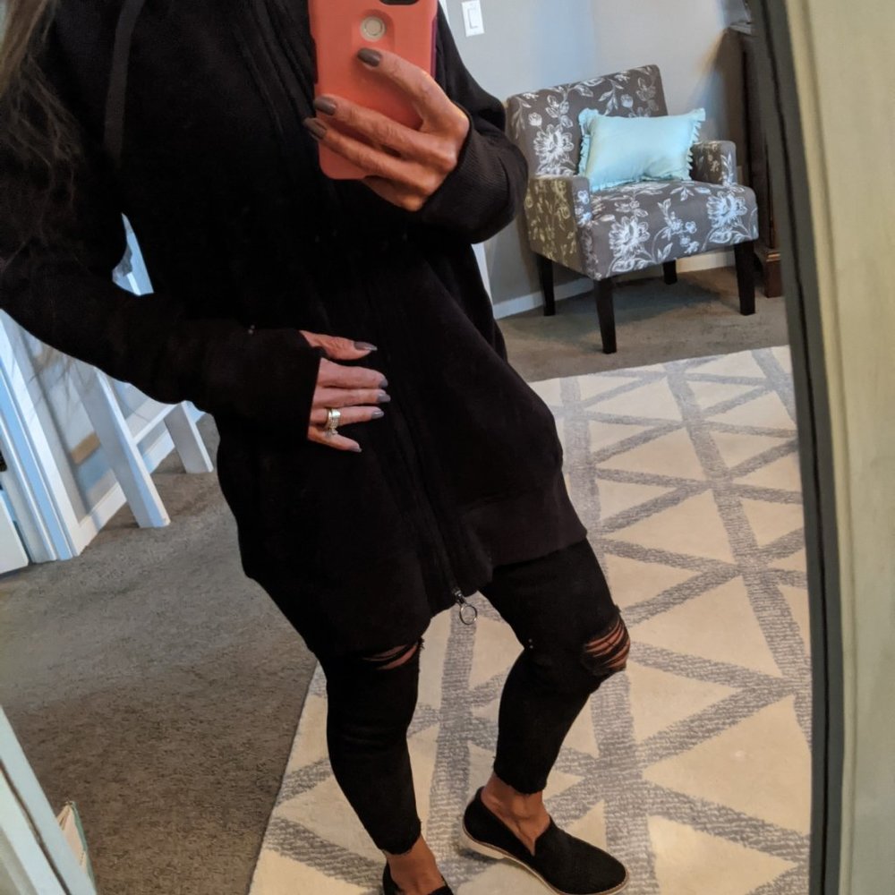 Athleta long black sweatshirt/jacket M - Picture 2 of 13